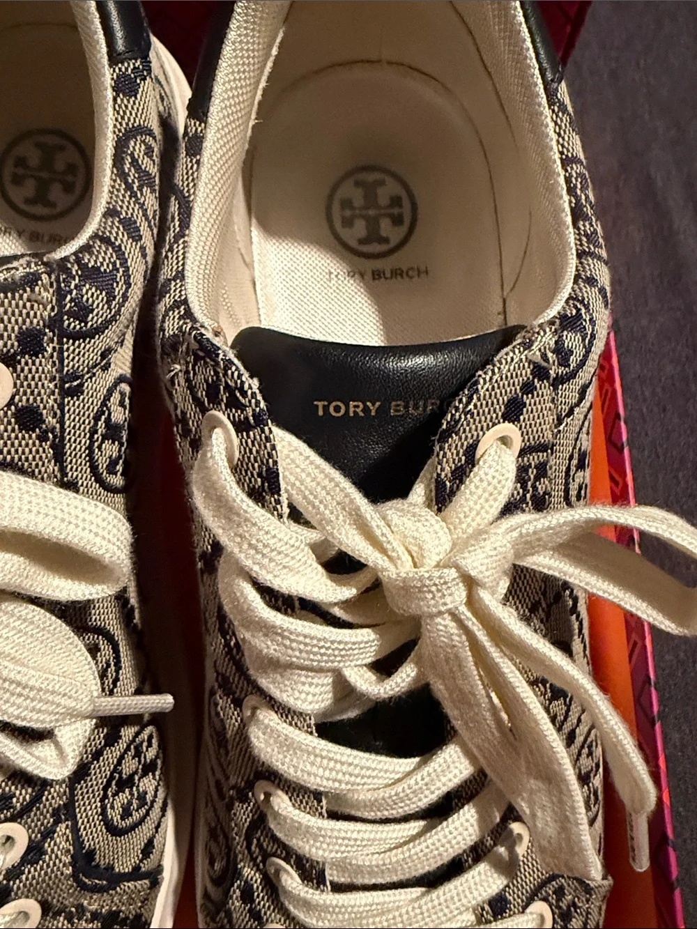 Tory Burch tory burch